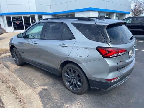 Used 2023 Chevrolet Equinox RS image 4