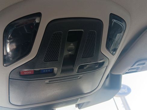 Used 2025 Subaru Outback Premium image 18