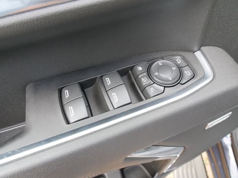 New 2025 GMC Sierra 2500 SLT w/ SLT Convenience Package image 18