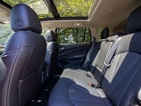 Used 2017 Buick Envision Premium image 27