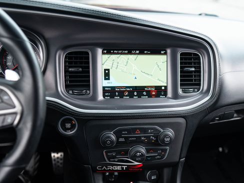 Used 2019 Dodge Charger Scat Pack w/ Technology Group image 31