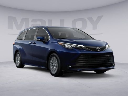 New 2026 Toyota Sienna XLE FWD image 15