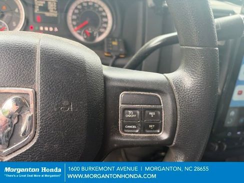 Used 2018 RAM 2500 SLT AWD/4WD image 15