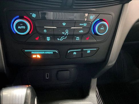 Used 2018 Ford Escape SEL image 15