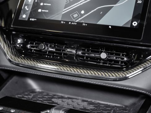 Used 2025 Aston Martin DBX 707 image 30