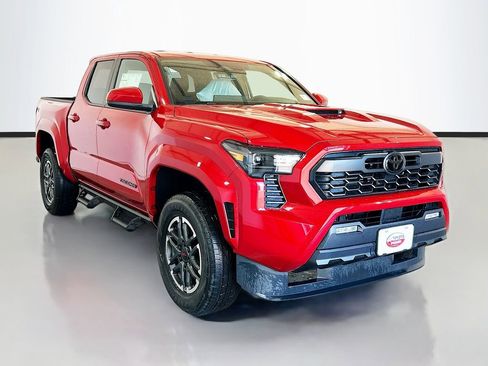 New 2026 Toyota Tacoma TRD Sport RWD image 3
