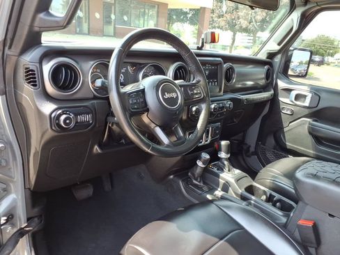Used 2022 Jeep Wrangler Sport AWD/4WD image 11