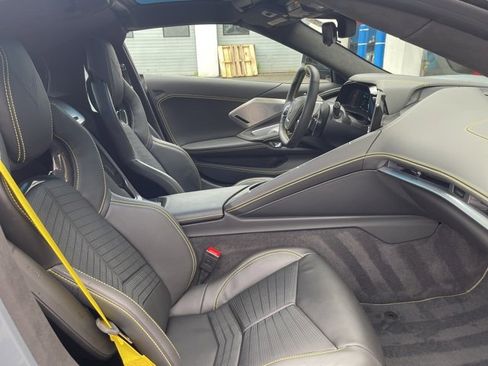 Used 2024 Chevrolet Corvette Stingray Premium Cpe w/ Z51 Performance Package image 21