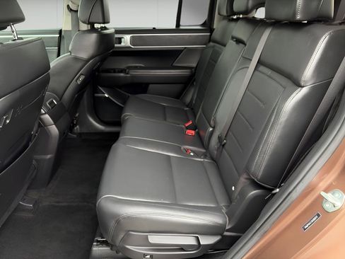 Used 2024 Hyundai Santa Fe Limited image 10