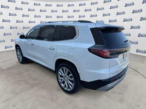Used 2025 GMC Acadia Denali w/ Super Cruise Package FWD image 5