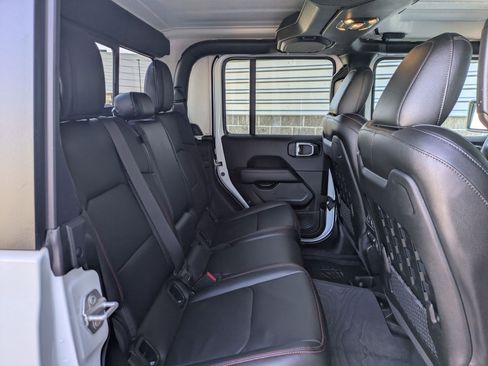 Used 2023 Jeep Gladiator Rubicon w/ LED Lighting Group image 27