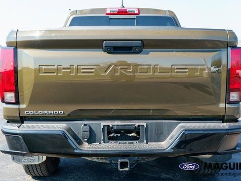 Used 2024 Chevrolet Colorado Trail Boss w/ Advanced Trailering Package AWD/4WD image 7
