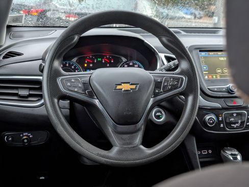 Used 2019 Chevrolet Equinox LT image 15