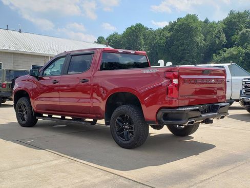 Used 2021 Chevrolet Silverado 1500 LT Trail Boss w/ Bed Protection Package AWD/4WD image 6
