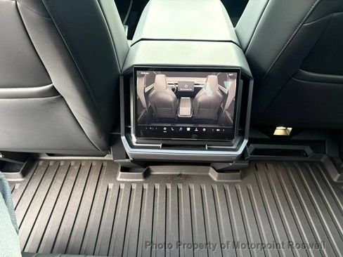 Used 2024 Tesla Cybertruck Cyberbeast AWD/4WD image 23