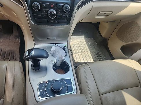 Used 2014 Jeep Grand Cherokee Limited AWD/4WD image 13