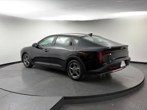 Used 2025 Kia K4 FWD image 6