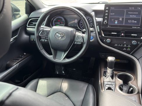Used 2021 Toyota Camry XSE w/ Cold Weather Package FWD image 25