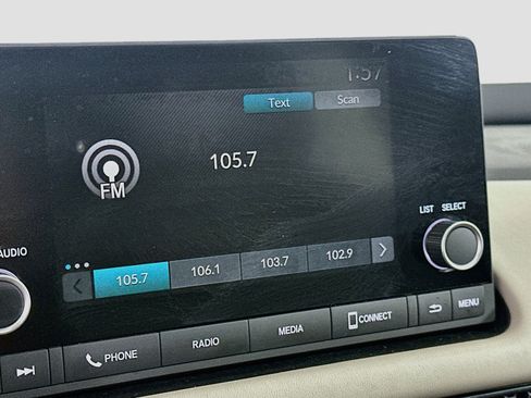 Used 2025 Honda HR-V LX image 21