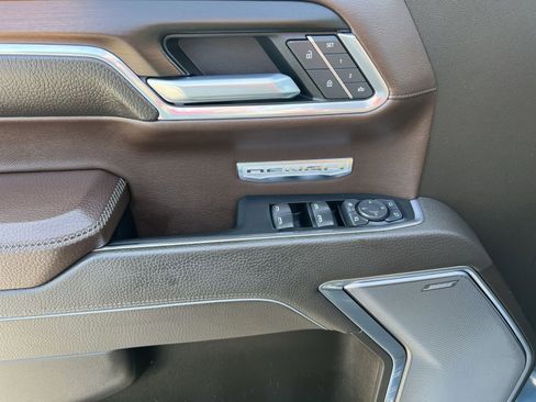 Used 2025 GMC Sierra 1500 Denali w/ Denali Reserve Package image 15