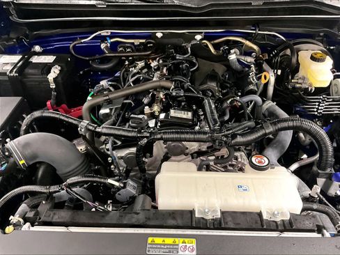 Certified 2025 Toyota Tacoma TRD Off-Road image 35