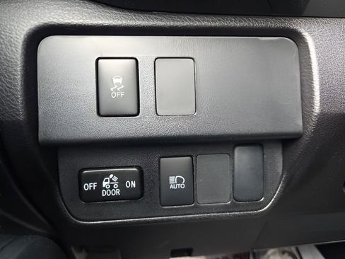 Used 2023 Toyota Tacoma SR image 21