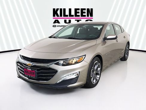 Used 2024 Chevrolet Malibu LT FWD image 3