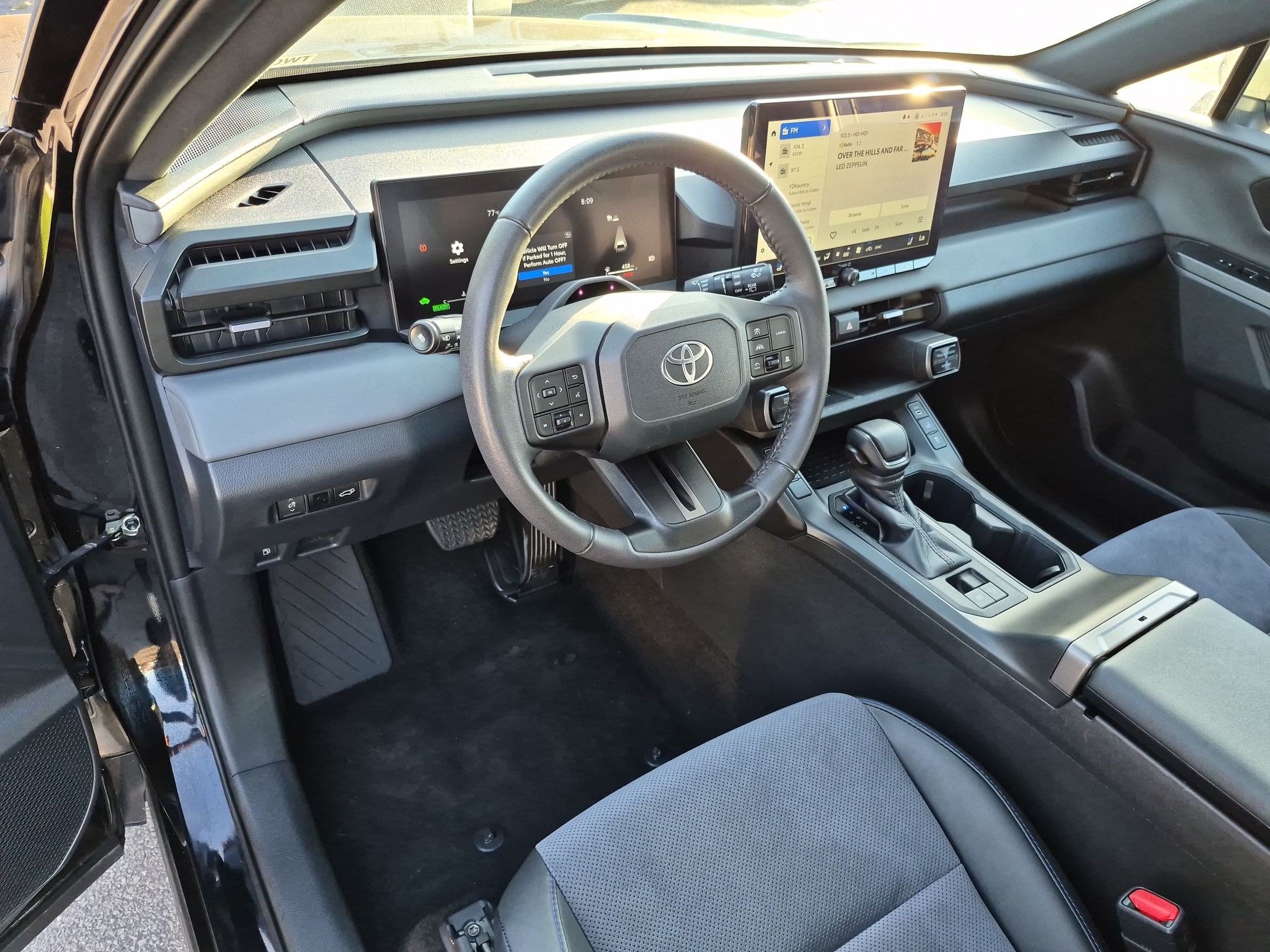 Used 2026 Toyota RAV4 XSE AWD/4WD image 17