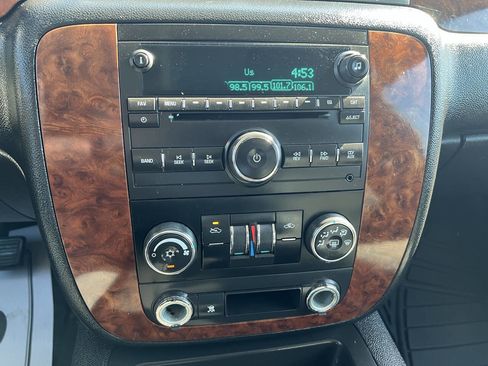 Used 2007 Chevrolet Avalanche LT image 10