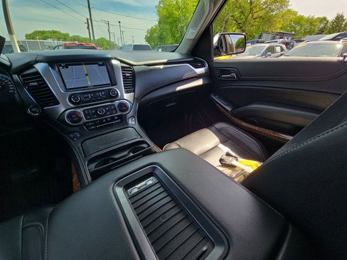 Used 2019 Chevrolet Tahoe Premier AWD/4WD image 11