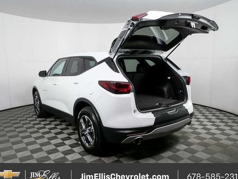 Certified 2025 Chevrolet Blazer LT FWD image 29