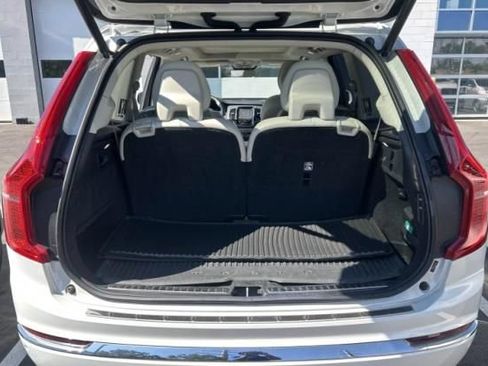 Used 2023 Volvo XC90 B6 Ultimate w/ Protection Package Premier AWD/4WD image 9