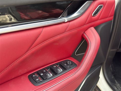 Used 2023 Maserati Levante Modena image 18