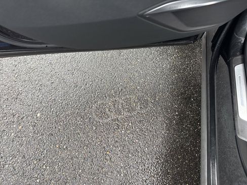 Used 2019 Audi e-tron Prestige w/ Prestige Package image 40