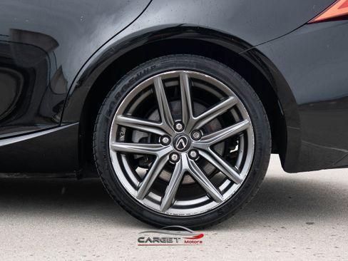 Used 2018 Lexus IS 300 F Sport w/ F Sport Package image 9