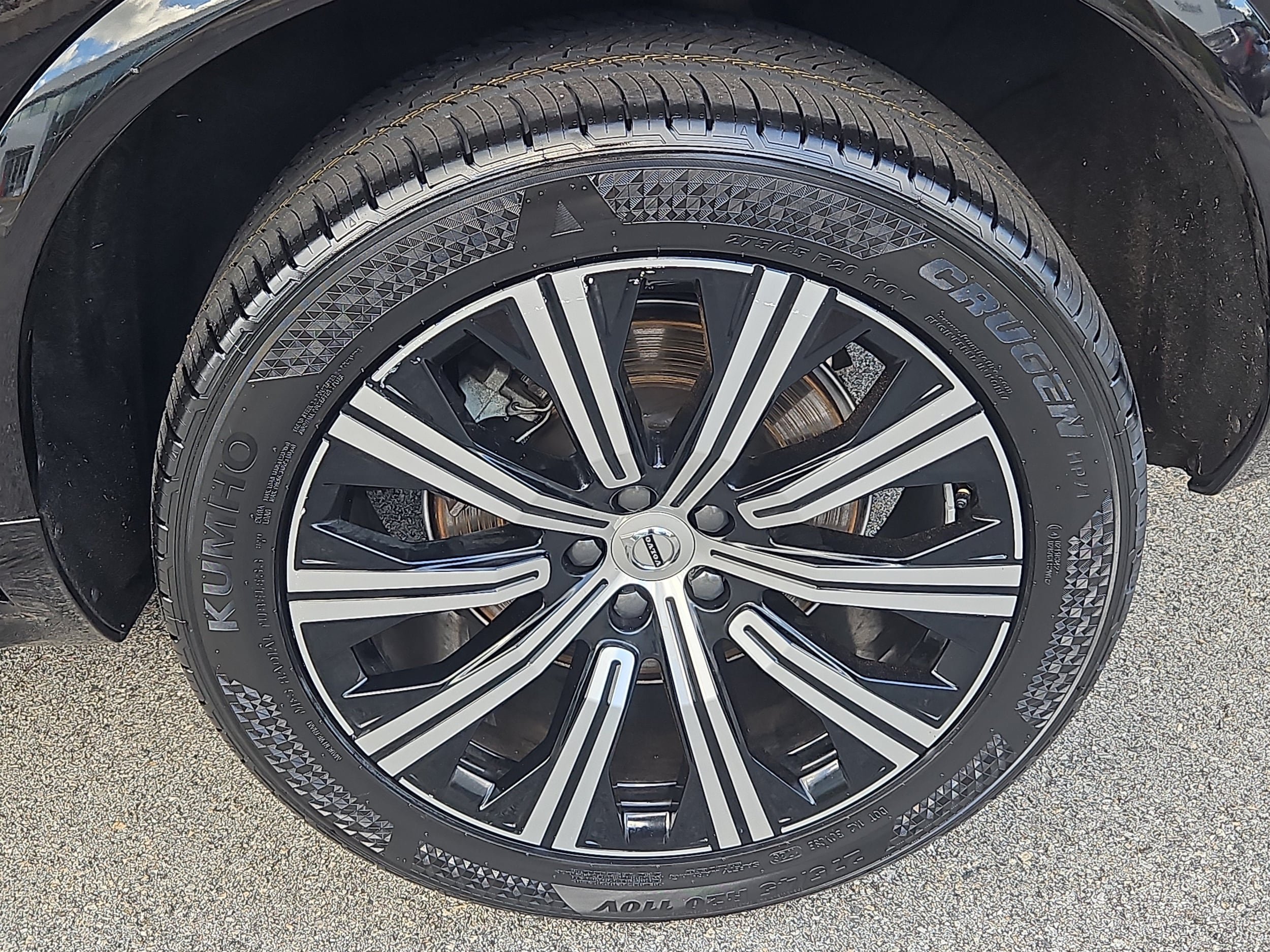 Used 2024 Volvo XC90 B6 Plus w/ Protection Package Premier AWD/4WD image 29