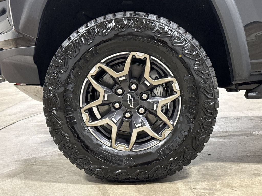 New 2026 Chevrolet Colorado ZR2 w/ Off-Road Front Bumper Package AWD/4WD image 27