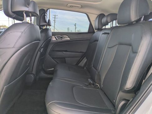 Used 2023 Kia Sportage SX image 14