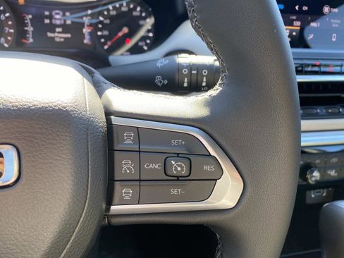 New 2026 Jeep Compass Limited image 13