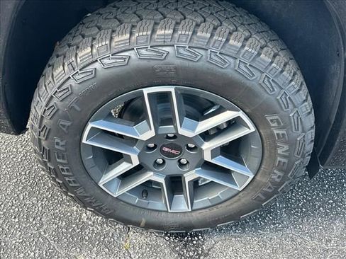 New 2026 GMC Terrain AT4 w/ Technology Package II AWD/4WD image 16