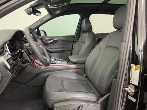 Used 2025 Audi Q7 3.0T Premium Plus w/ Premium Plus Package image 5