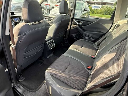 Certified 2023 Subaru Forester Premium AWD/4WD image 18