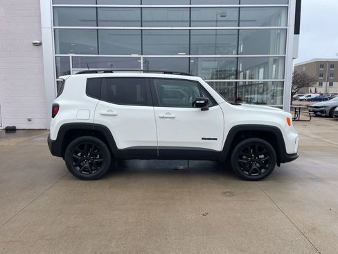 Used 2023 Jeep Renegade Altitude w/ Sun/Sound Group image 4