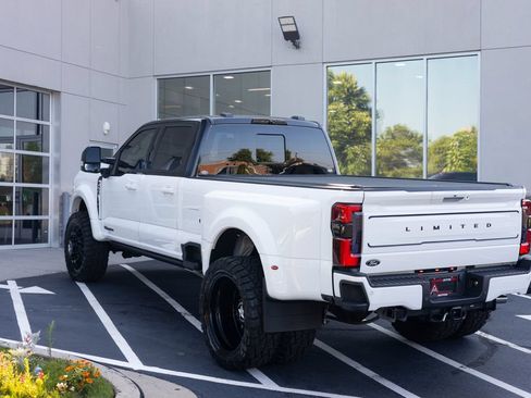 Used 2024 Ford F450 Limited w/ FX4 Off-Road Package AWD/4WD image 19