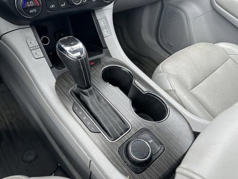 Used 2019 GMC Acadia SLT AWD/4WD image 31