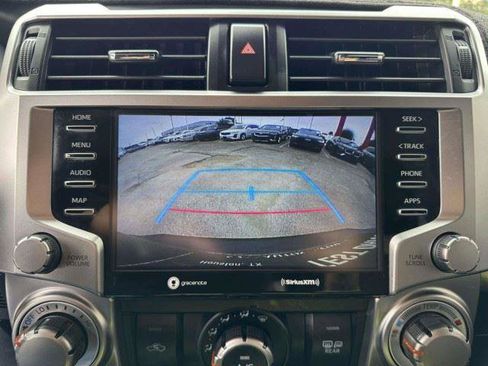 Used 2024 Toyota 4Runner SR5 AWD/4WD image 34