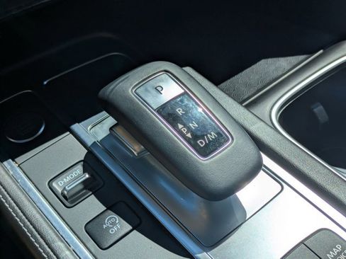 Used 2022 INFINITI QX60 Sensory w/ Vision Package image 11