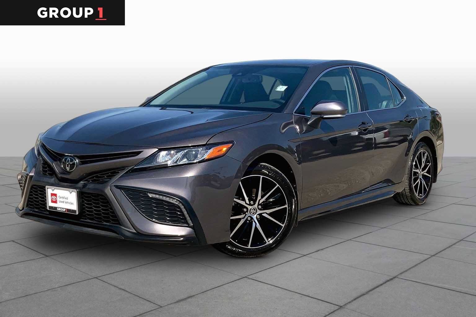 Used 2023 Toyota Camry SE w/ Convenience Package FWD image 1