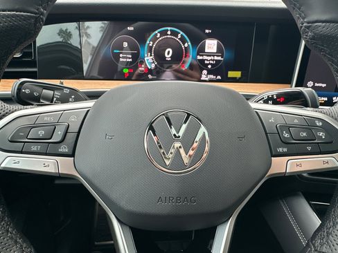 New 2026 Volkswagen Tiguan SEL R-Line image 22