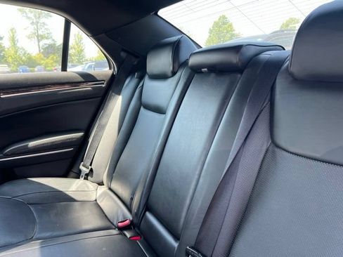 Used 2012 Chrysler 300 C w/ 19-Premium Speaker Group RWD image 30